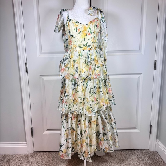 Lulus Dresses & Skirts - Lulus Yellow Floral Tiered Maxi Dress M Cottagecore Sweetheart Chiffon NWT